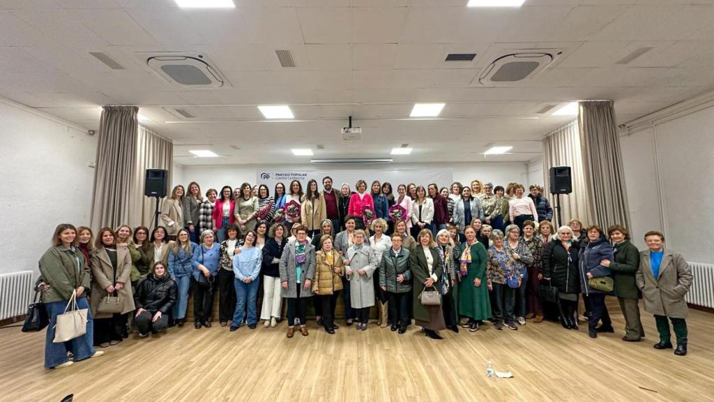 Foto de familia del acto del PP en Bonete con motivo del 8M.