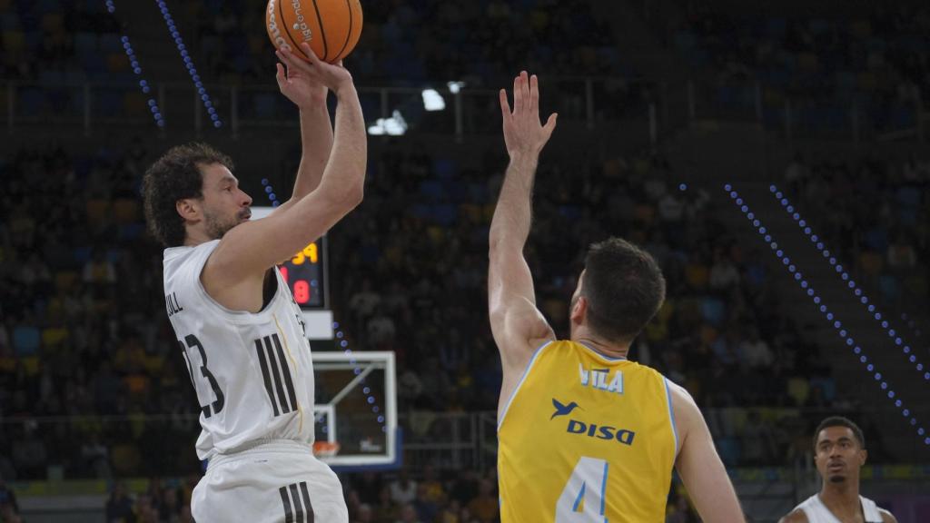 Llull se eleva para anotar con el Real Madrid en el partido ante el Gran Canaria.