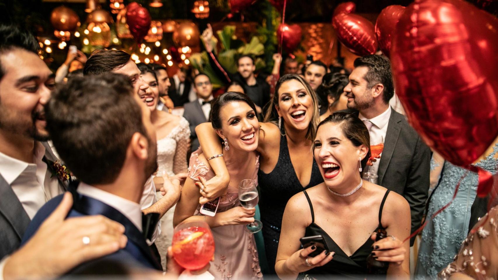 Las celebraciones actuales son más grandes, más cuidadas y más exigentes.
