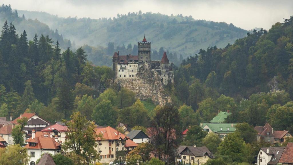 Castillo de Bran, asociado a la leyenda de Drácula.
