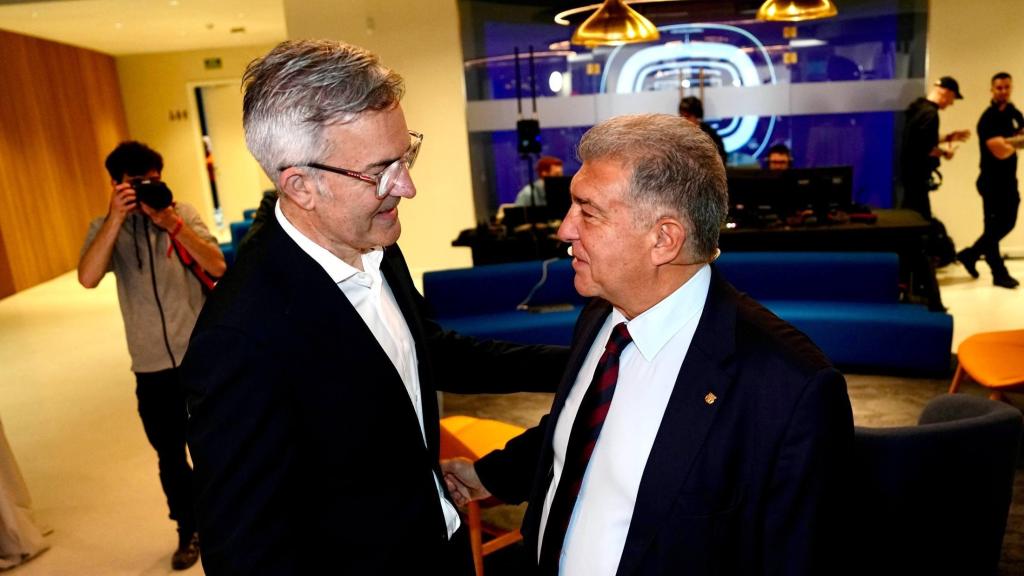 Víctor Font y Joan Laporta, antes del debate organizado por el Grupo Godó