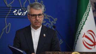 Esmaeil Baghaei, portavoz del Mnisterio de Exteriores de Irán, en rueda de prensa.