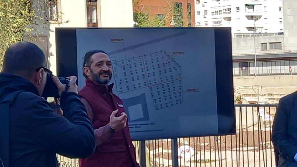 Explicación de Clemente Sánchez sobre el proceso de rehabilitación