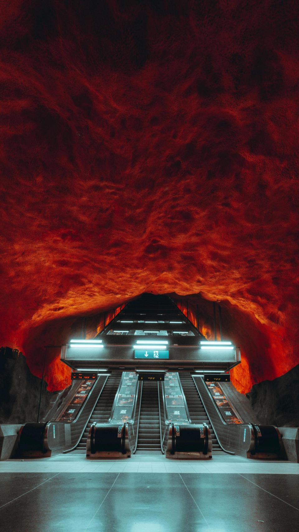 Solna Centrum, el túnel rojo más fotografiado de Escandinavia.