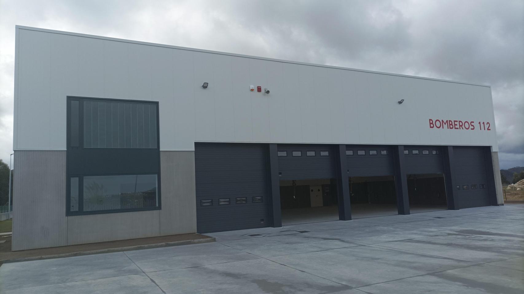 Arteixo (A Coruña) recibe su nuevo parque comarcal de bomberos en el polígono de Morás