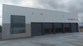 Arteixo (A Coruña) recibe su nuevo parque comarcal de bomberos en el polígono de Morás