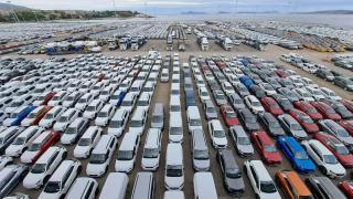 Vehículos preparados para su exportación en el Puerto de Vigo