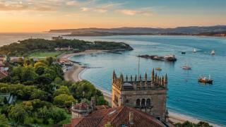 Esta Semana Santa, visite Santander, en Cantabria.