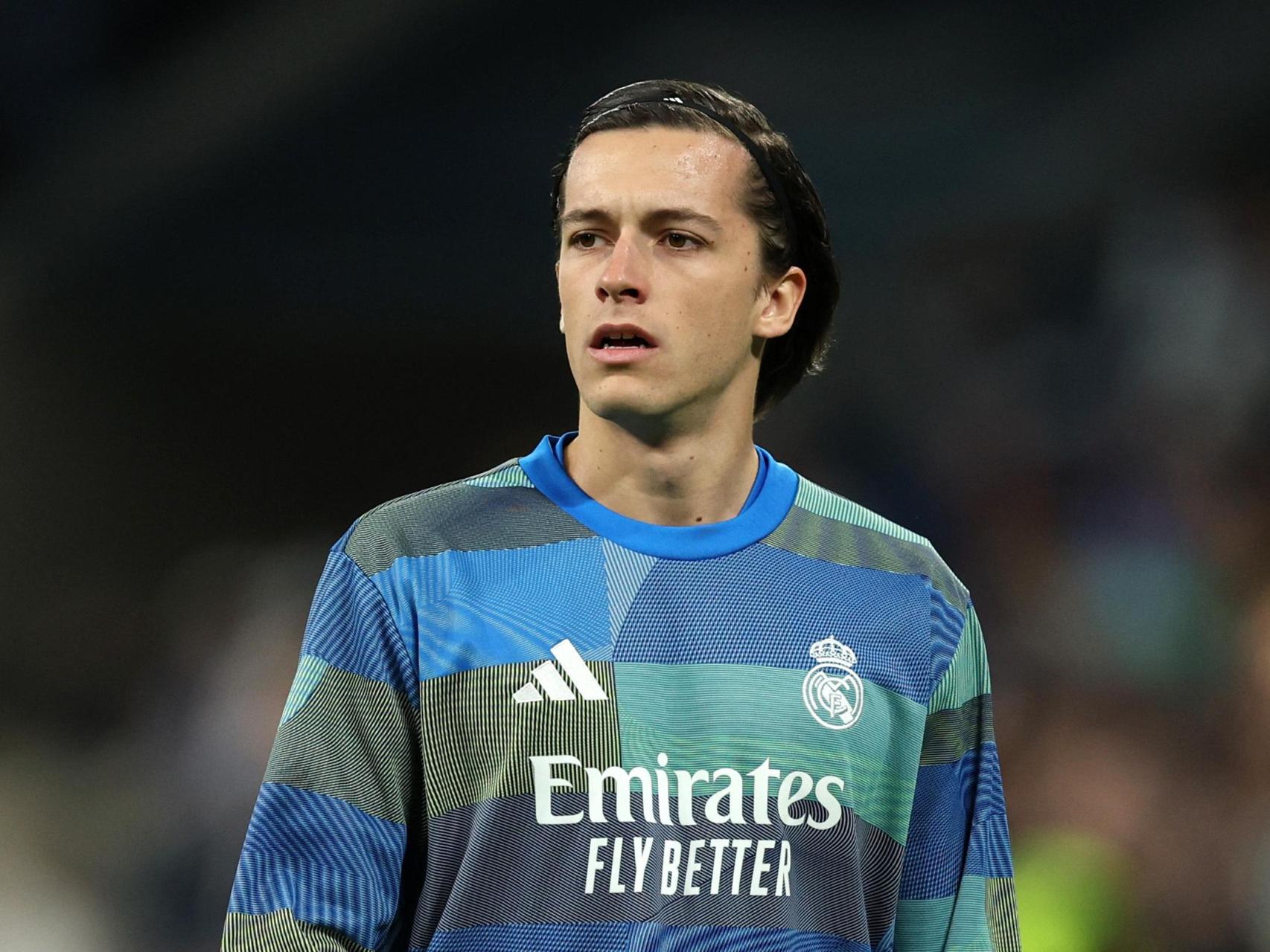Álvaro Carreras en u partido con el Real Madrid