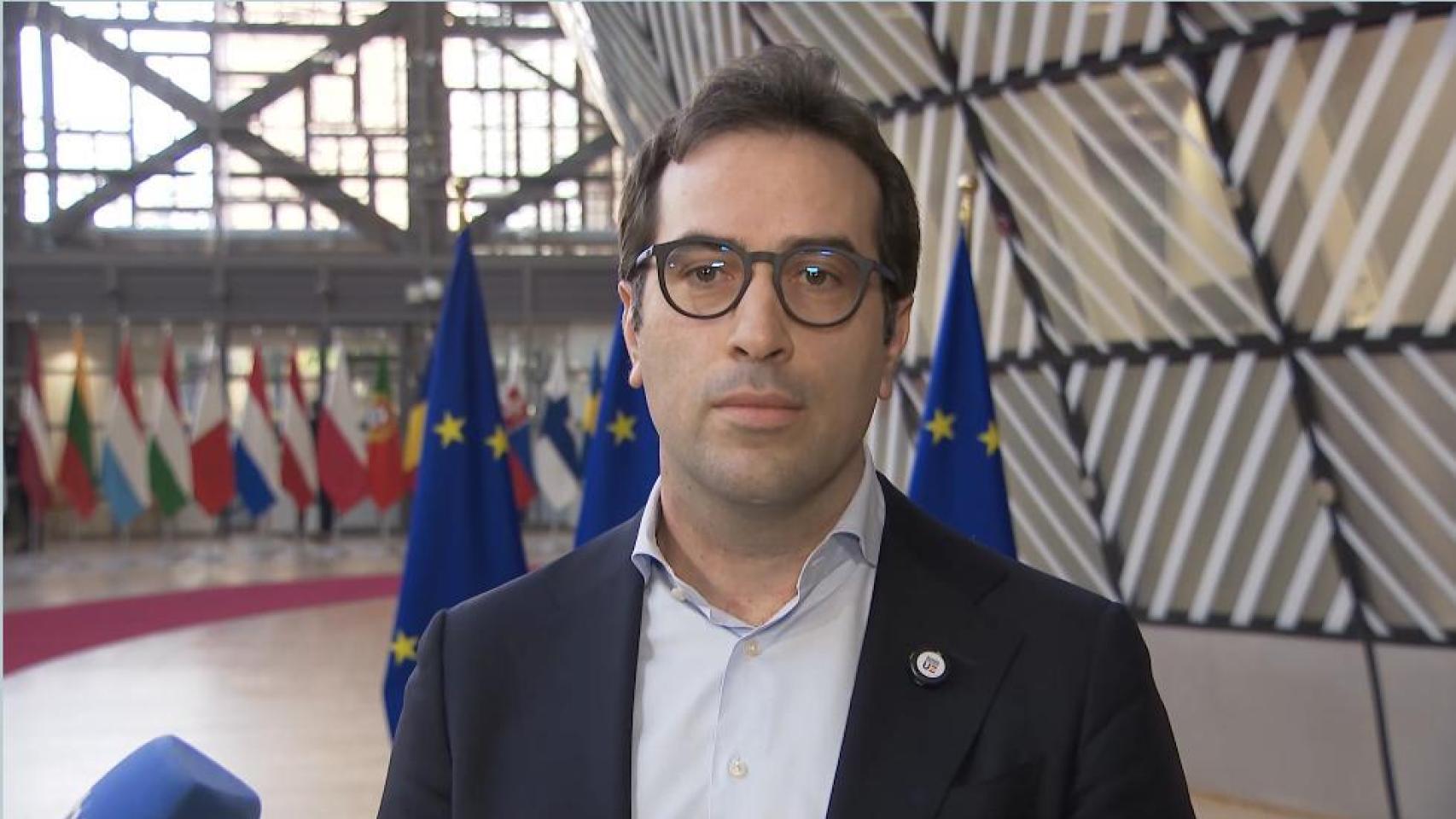 El ministro de Economía, Carlos Cuerpo, a su llegada a la reunión del Eurogrupo que se celebra este lunes en Bruselas