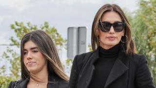 Nieves Álvarez y su hija, Bianca Severini, en Madrid en octubre de 2023.