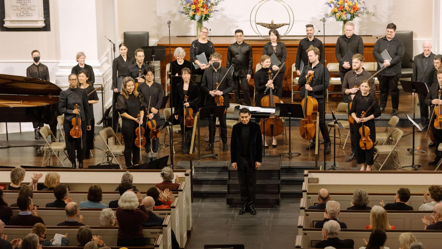 Musica Viva NY bajo la dirección de Alejandro Hernández-Valdez.