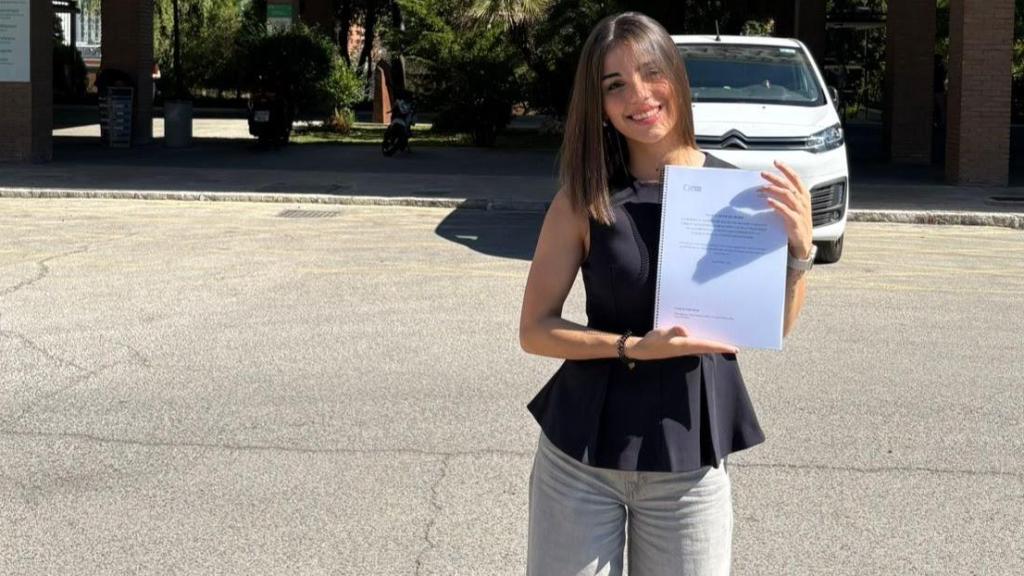 María Gallego, número uno EIR 2026, con su TFG.