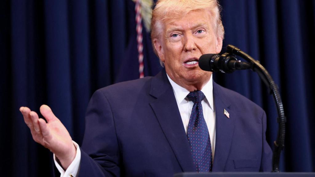 El presidente de Estados Unidos, Donald Trump, habla durante una conferencia de prensa en el Trump National Doral Miami en Miami, Florida, EEUU, el 9 de marzo de 2026.