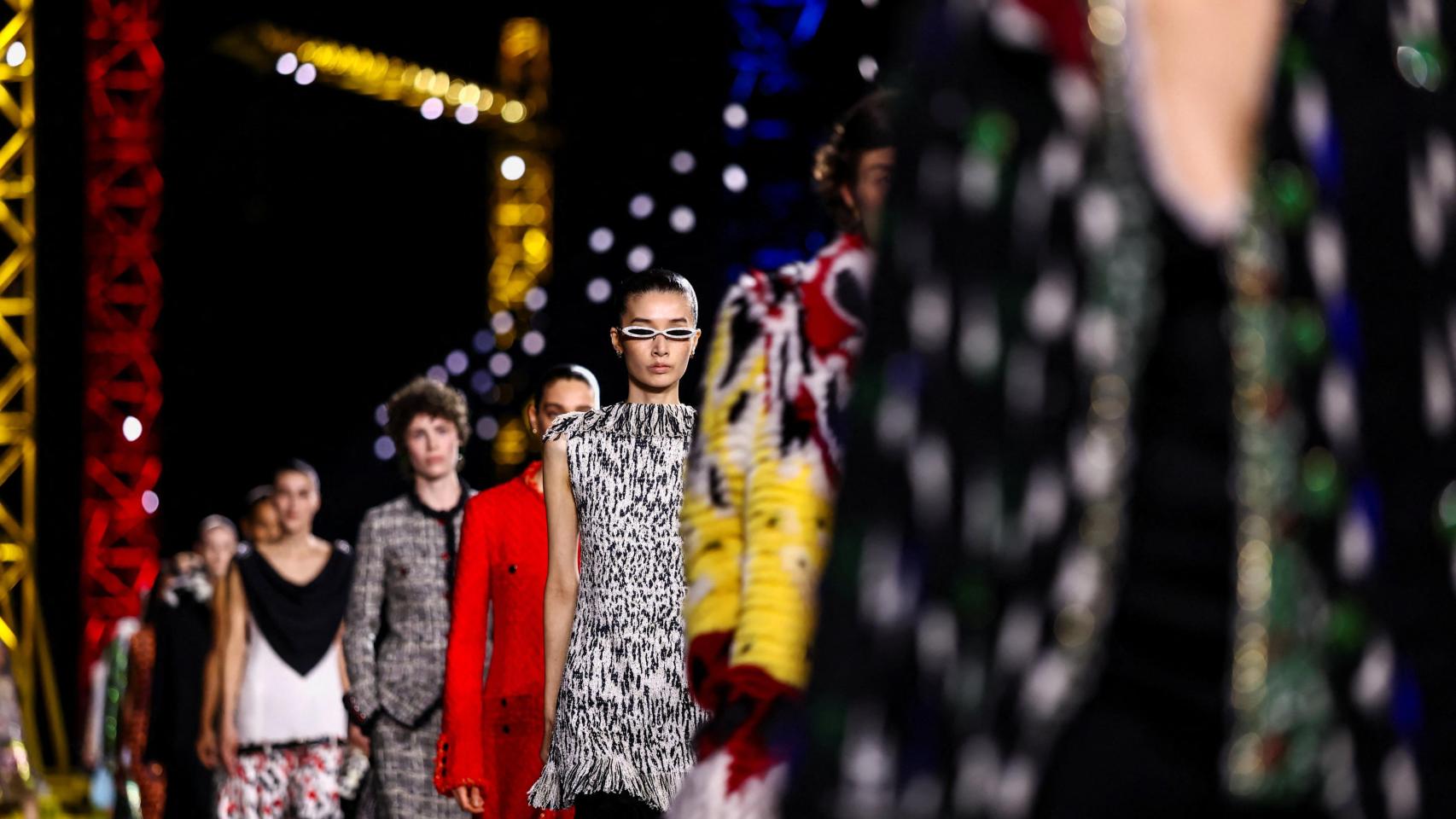 Imagen del desfile en el Grand Palais.
