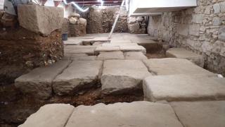 La Sala Gran, donde los arqueólogos descubrieron una gran sección del pavimento monumental del foro romano bajo el Gran Hotel Barcino de Barcelona.