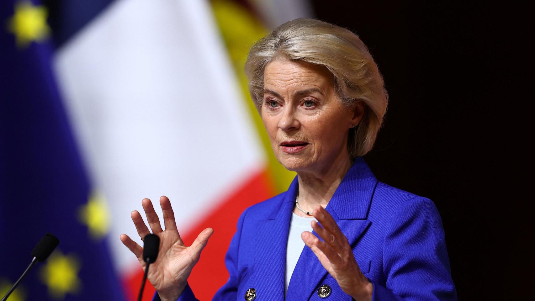 La presidenta de la Comisión Europea, Ursula von der Leyen en una rueda de prensa.