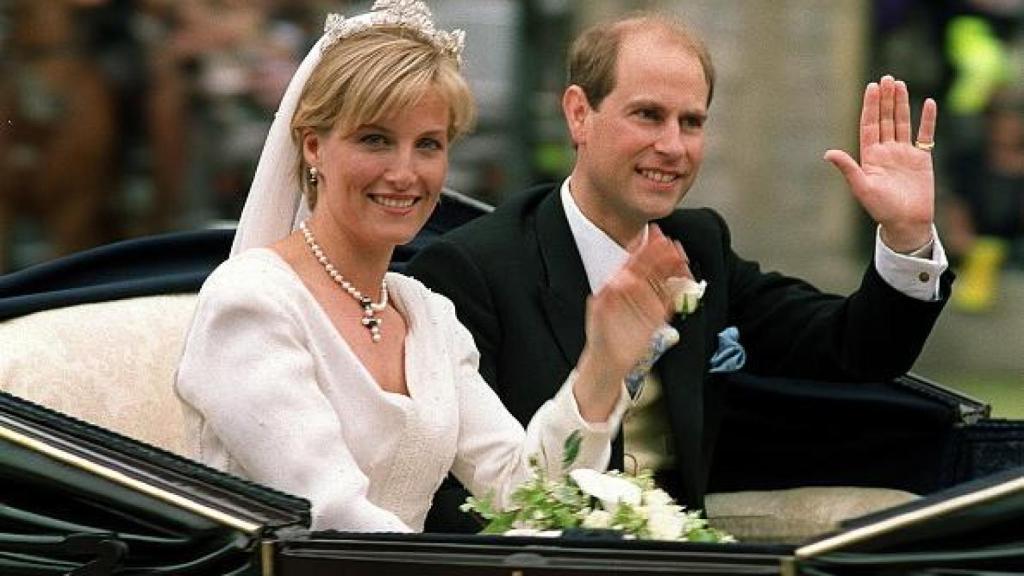 Boda del Príncipe Eduardo con Sophie Rhys-Jones.