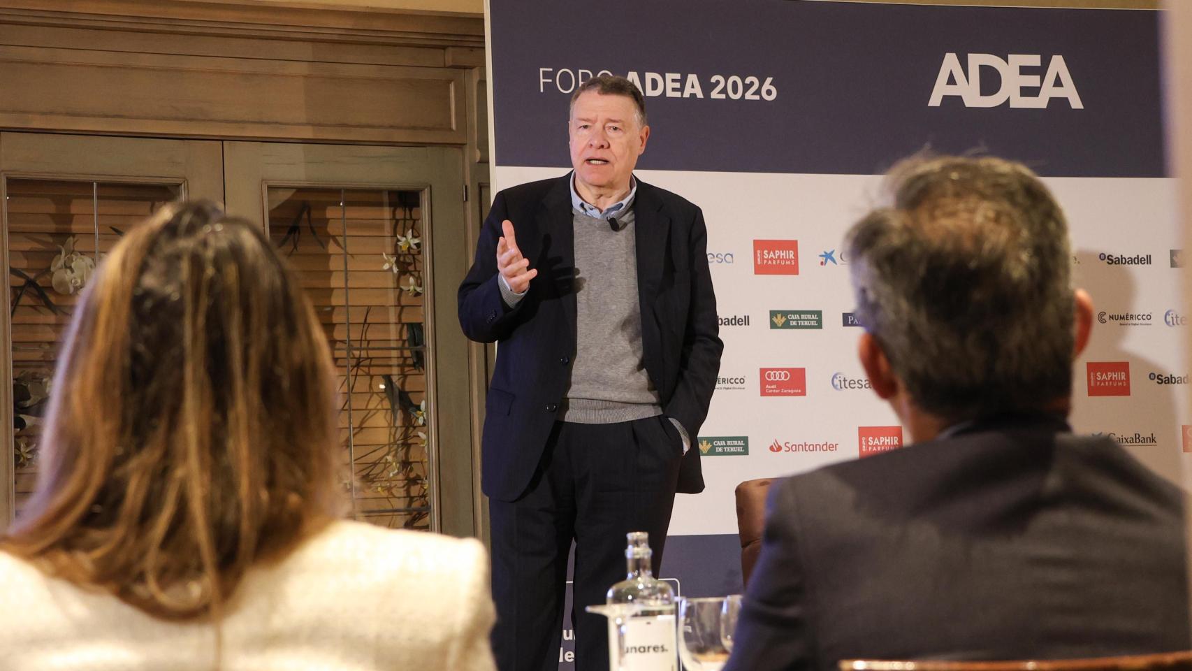 Jordi Sevilla en el Foro ADEA celebrado esta martes en Zaragoza.