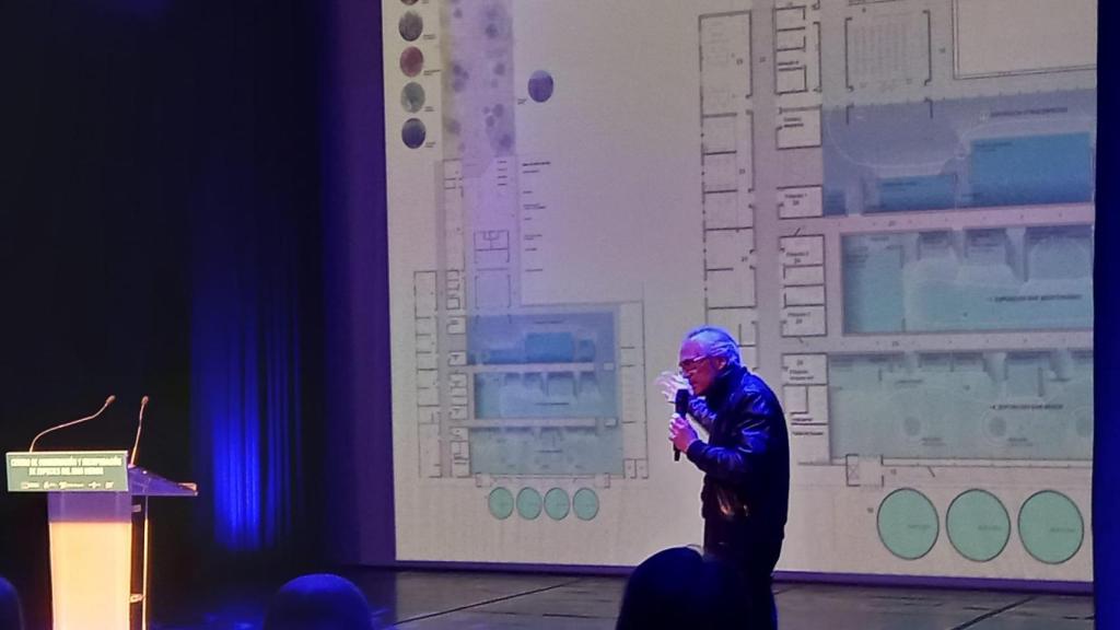El arquitecto José Manuel Chacón explica detalladamente las novedades del proyecto