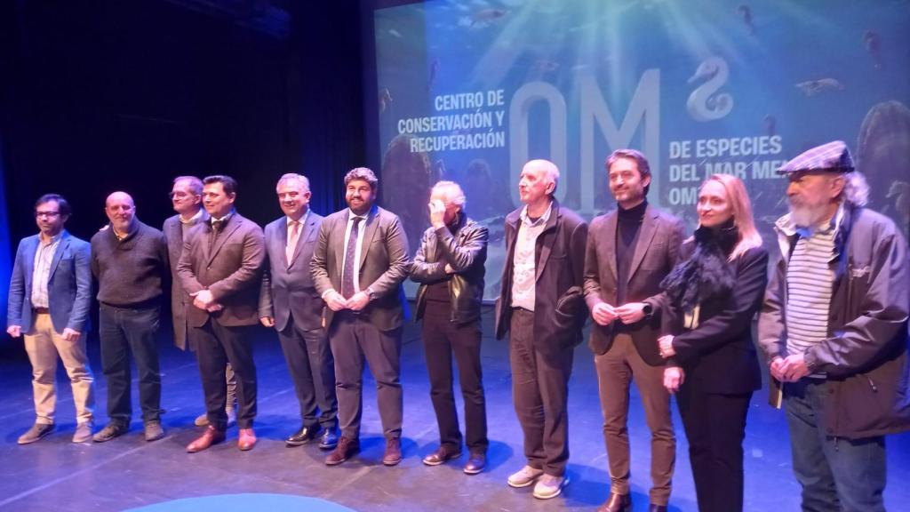 Personas de todos los ámbitos y autoridades presentes en la ceremonia de premiación del proyecto OM2