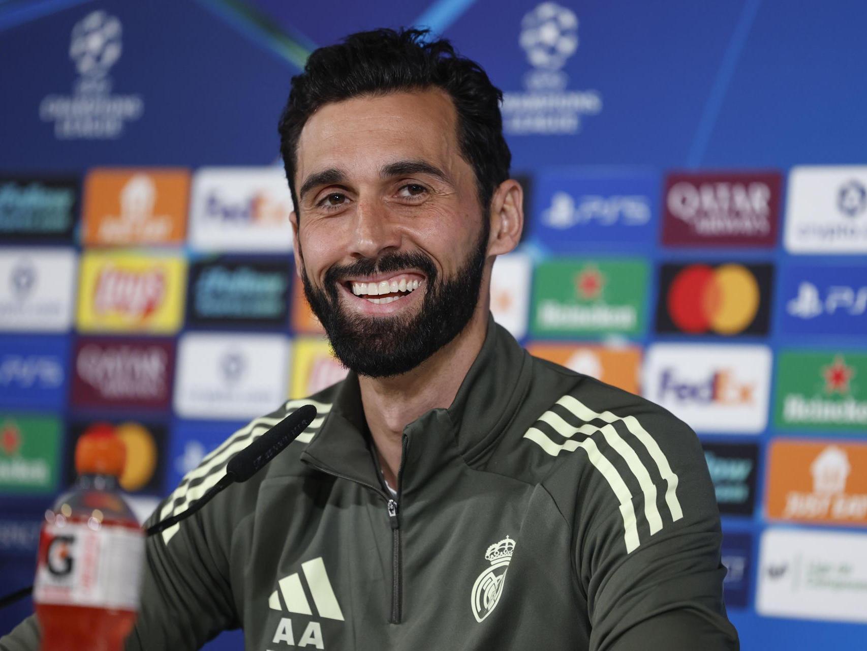 Álvaro Arbeloa, en rueda de prensa con el Real Madrid