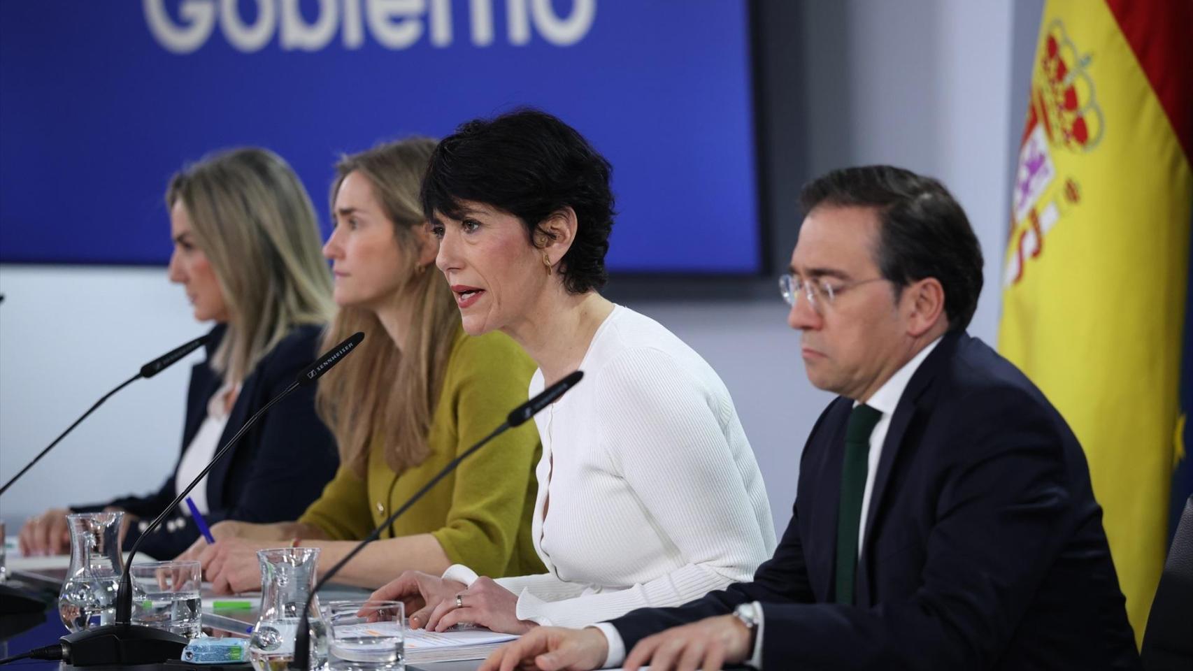 Albares, Elma Saiz, Sara Aagesen y Tolón este martes en rueda de prensa tras el Consejo de Ministros.