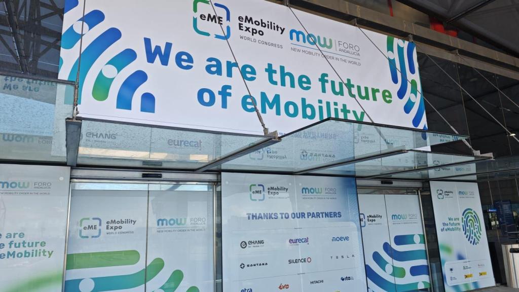 Entrada del eMobility Expo - MOW 2026, en Málaga.