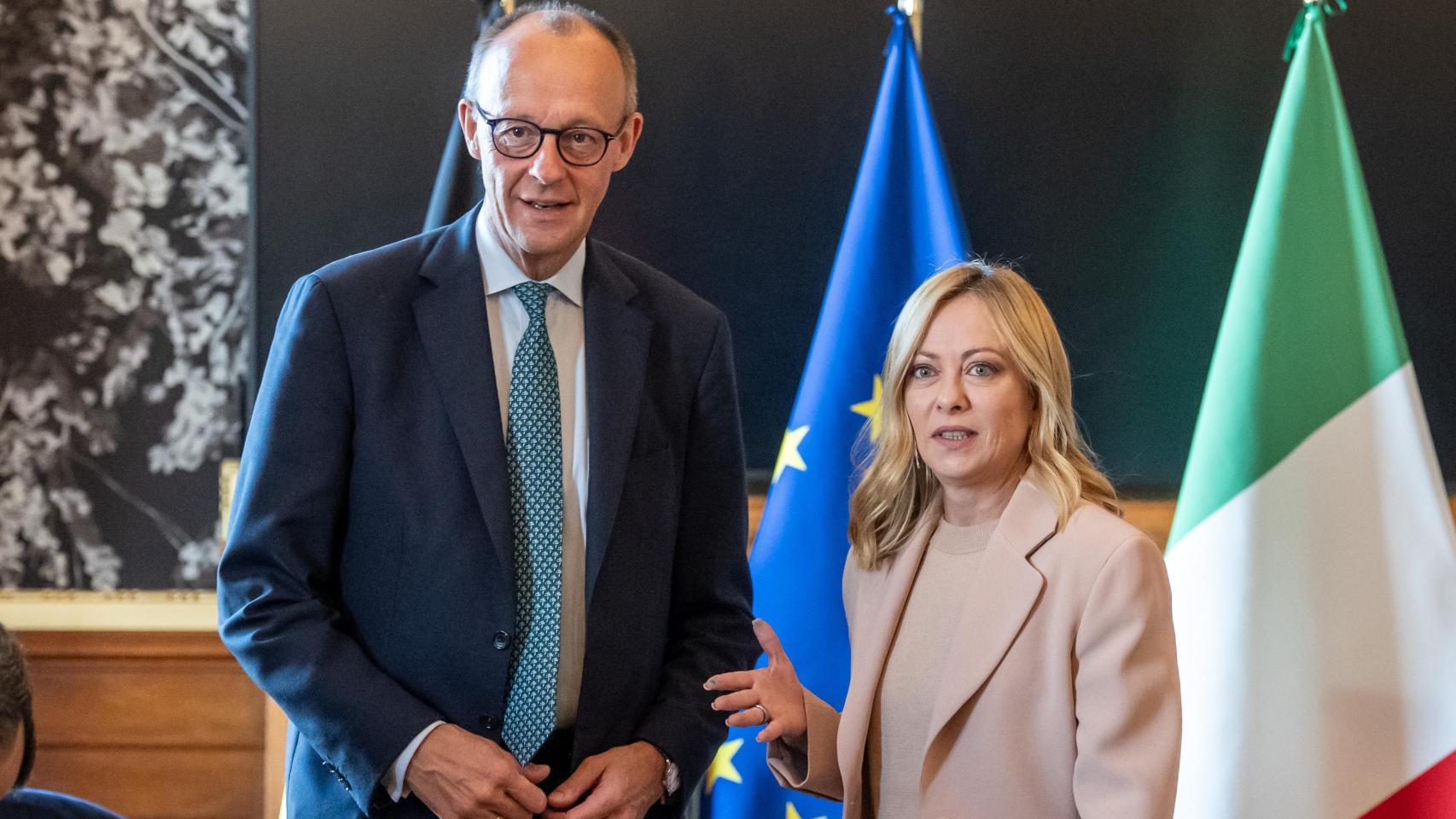 El canciller de Alemania, Friedrich Merz, y la primera ministra de Italia, Giorgia Meloni.