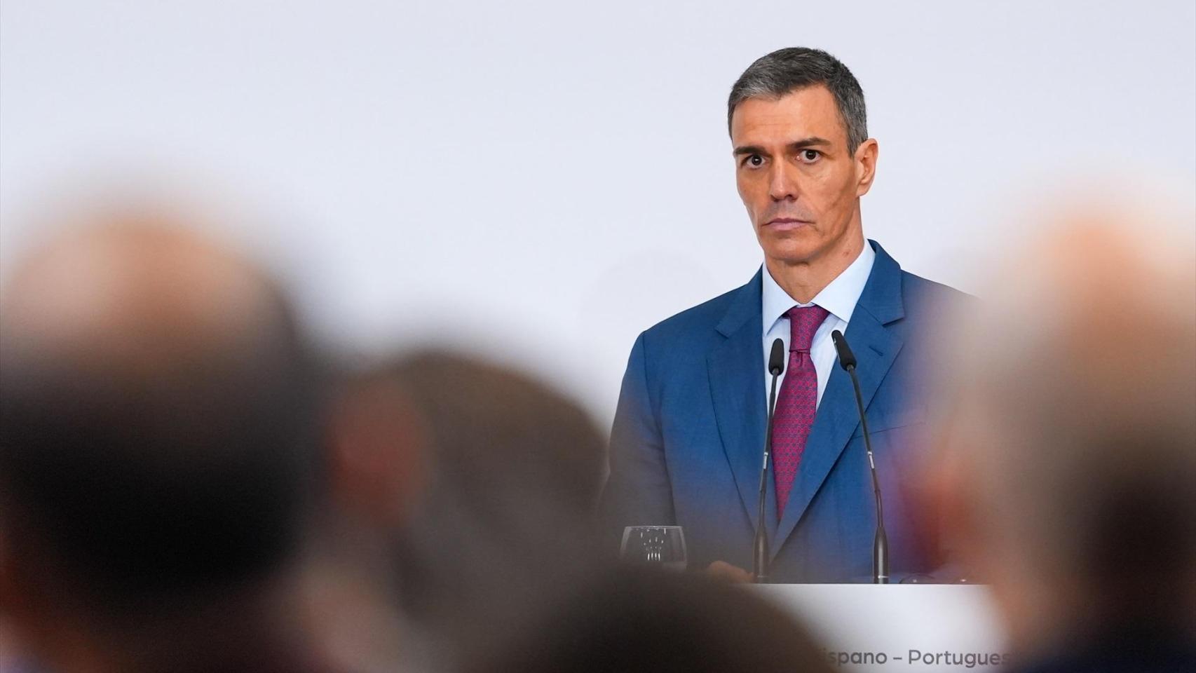 Sánchez dice ahora que las madrileñas  no pueden ejercer  el derecho al aborto por Ayuso, pero los datos lo desmienten