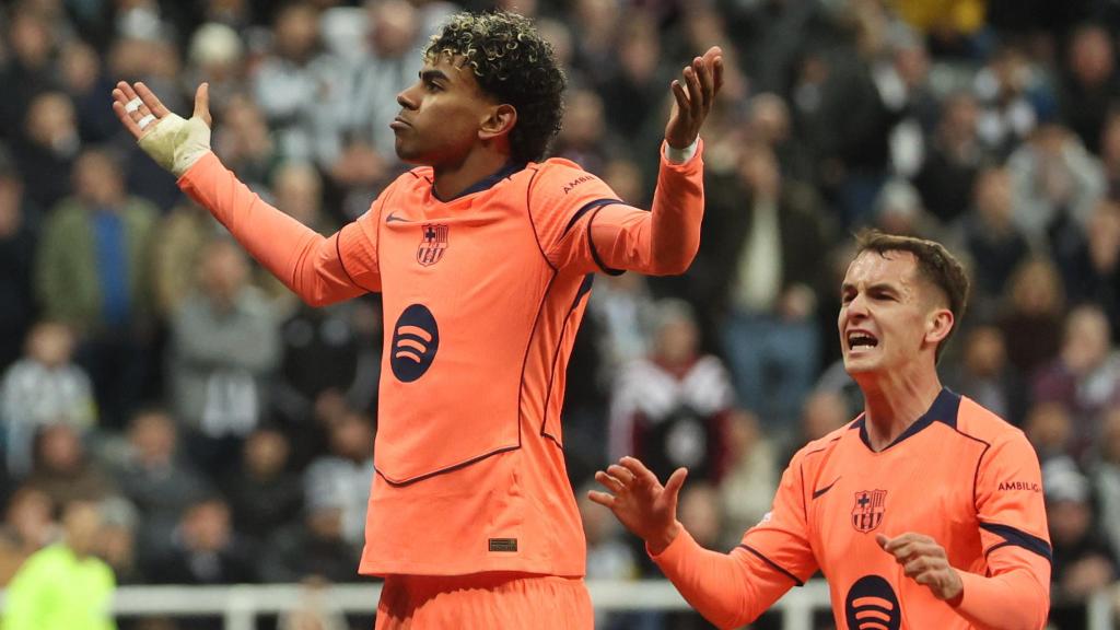 Lamine Yamal celebra el gol del empate ante el Newcastle.
