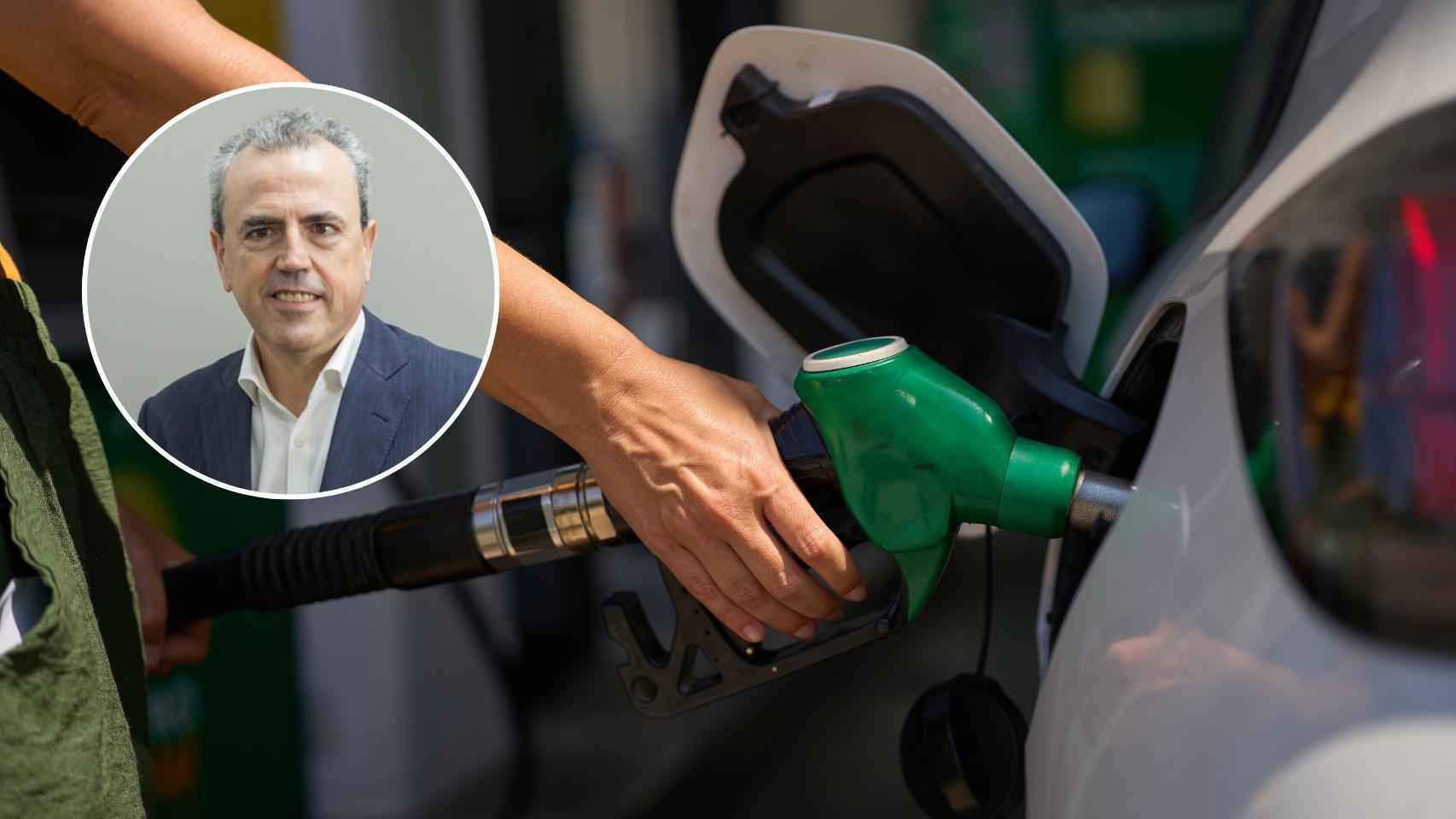 Montaje de Fernando Moner y una persona echando combustible en su coche.