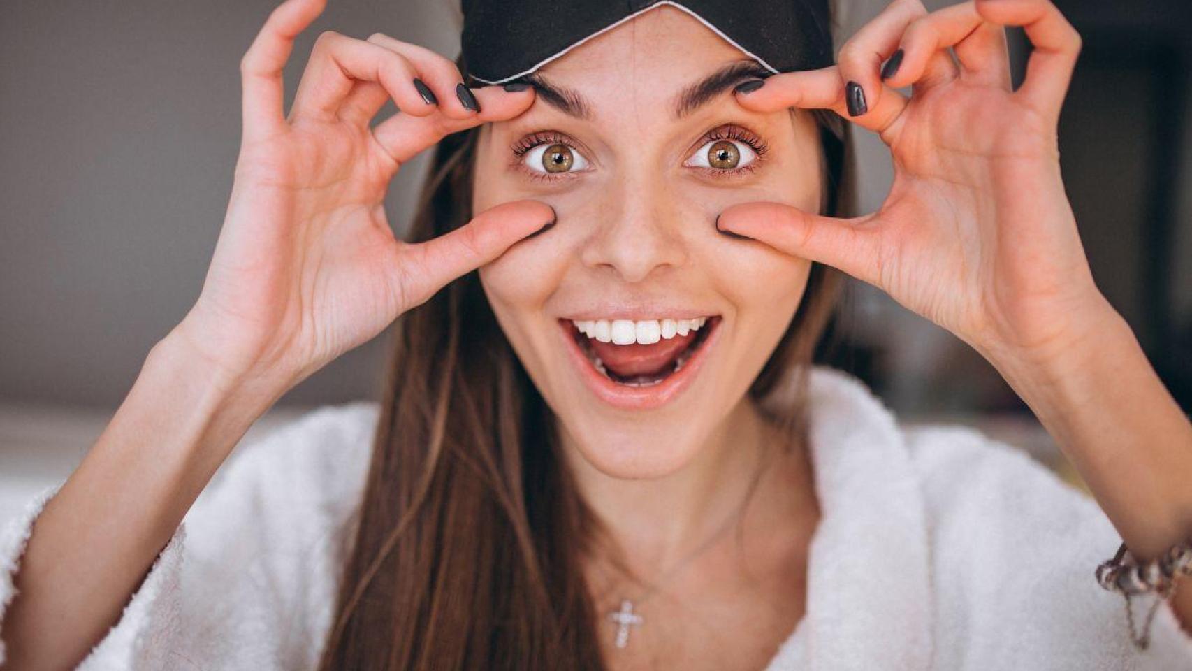 El secreto para una mirada joven y más luminosa: este tratamiento de Clarins por menos de 20€