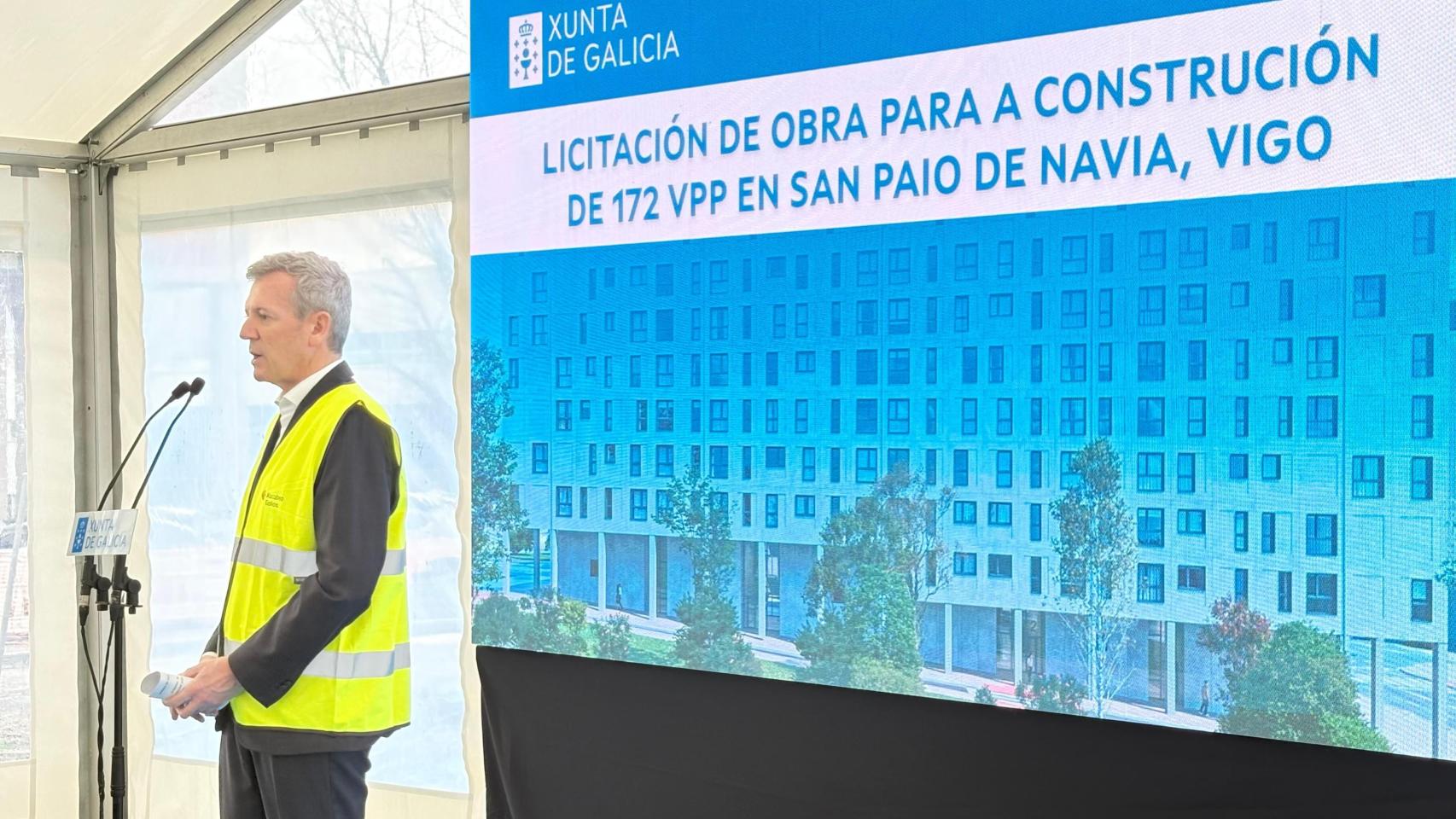 Rueda destaca en Vigo el impulso de la Xunta a la vivienda pública con más de 900 inmuebles ya en marcha en Navia