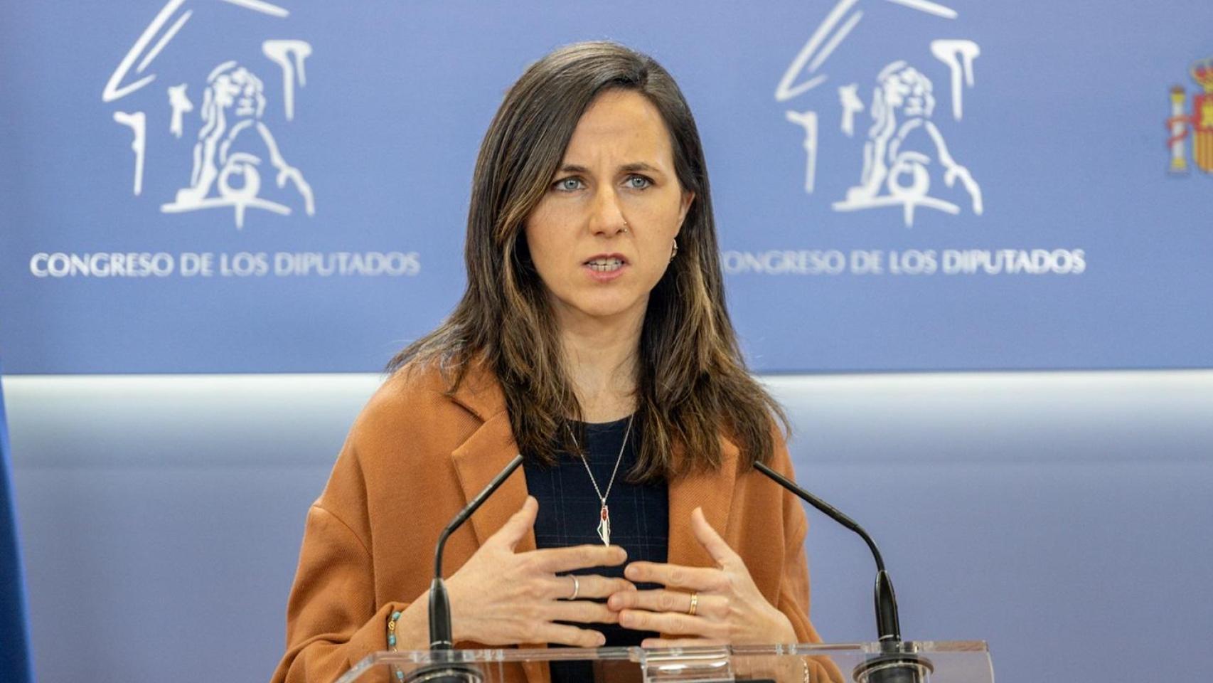 La diputada de Podemos, Ione Belarra, durante una rueda de prensa, en el Congreso de los Diputados, a 10 de marzo de 2026, en Madrid (España).