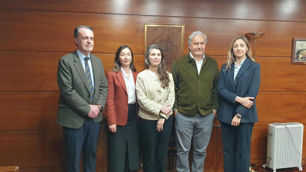 Imagen de los cargos electos.
