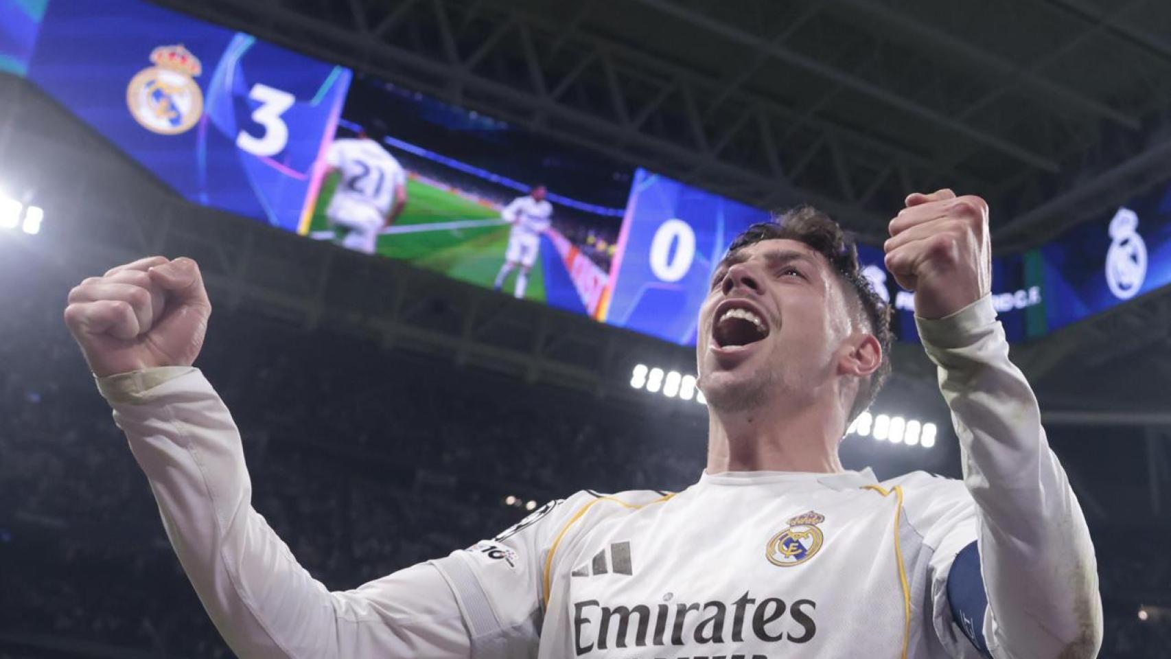 Fede Valverde celebra su hat-trick contra el Manchester City