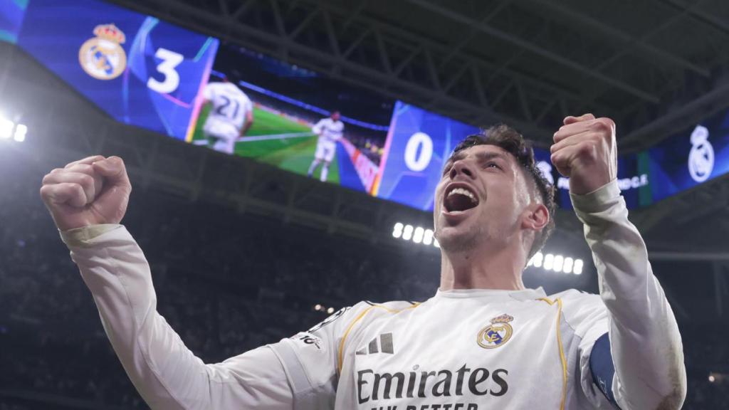 Fede Valverde celebra su hat-trick contra el Manchester City