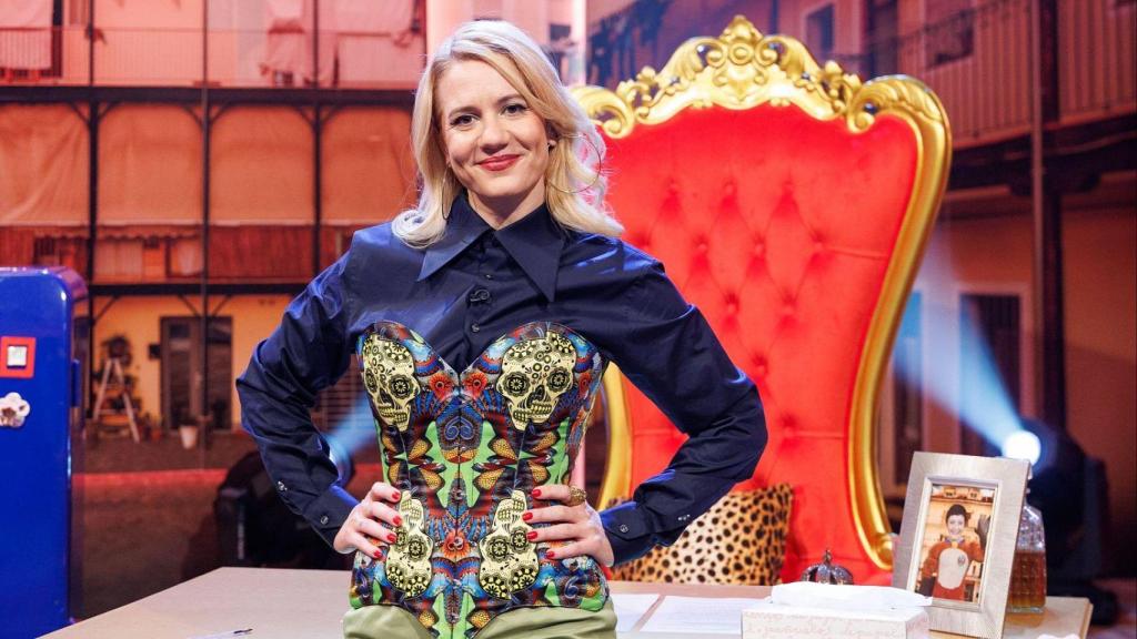 Henar Álvarez y su programa 'Al cielo con ella'