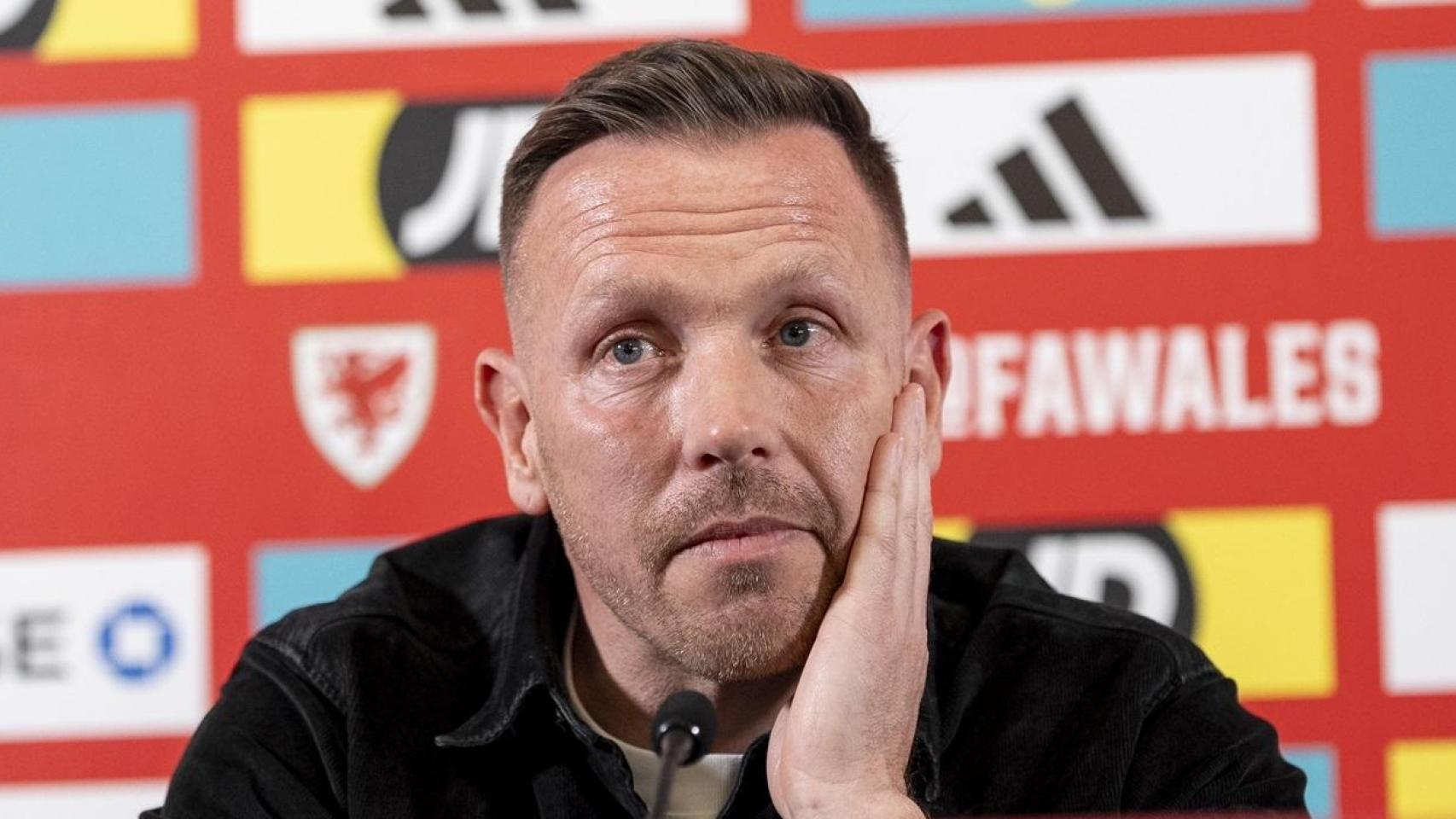 Craig Bellamy, en rueda de prensa con la selección de Gales