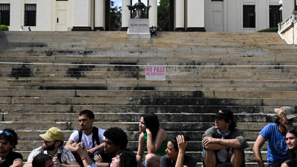 Dozens of students demonstrate due to continuous power outages.