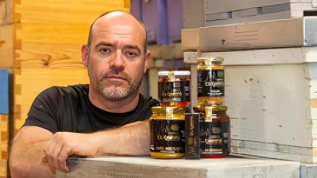 Manuel Garrido, concejal autopercibido como mujer