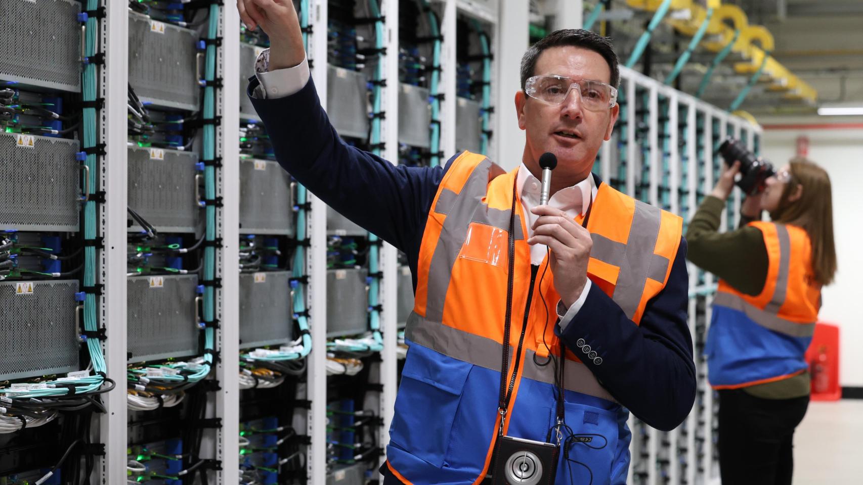 Eion Doherty durante la visita al centro de datos de la tecnológica en Dublín de febrero de 2026.