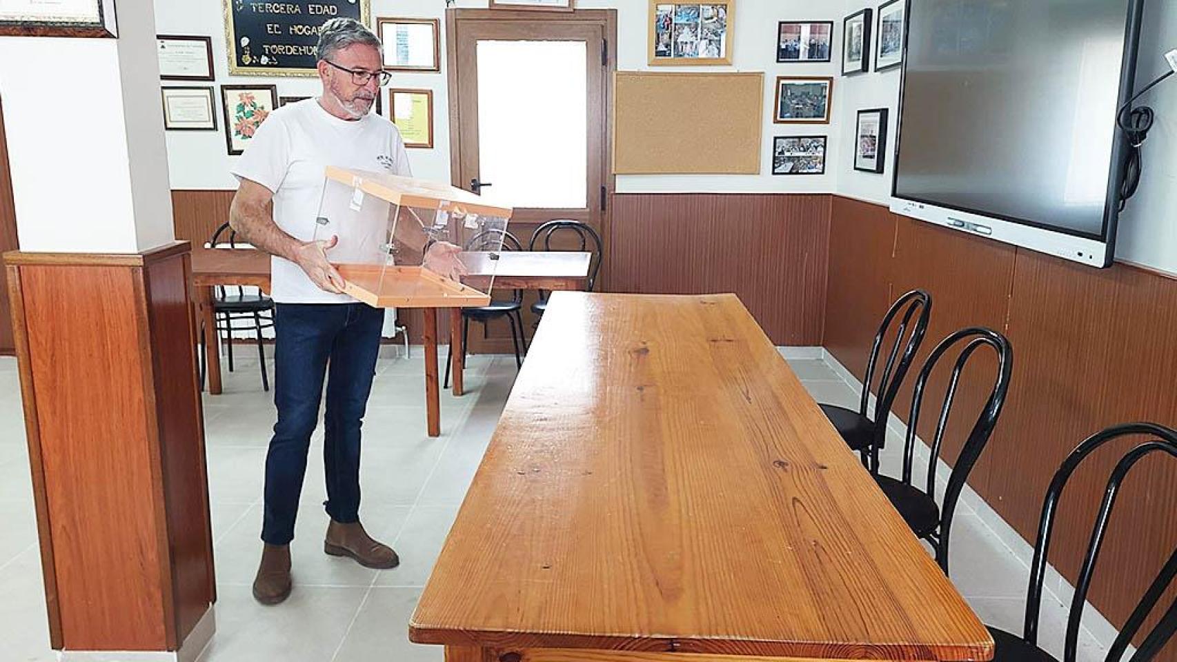 Javier Álvarez García, el alguacil que prepara todo para el 15M en Tordehumos.