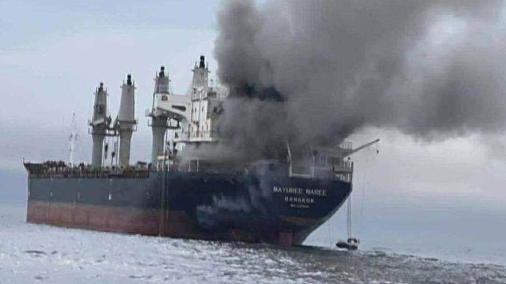 Uno de los petroleros atacados esta semana en el estrecho de Ormuz.