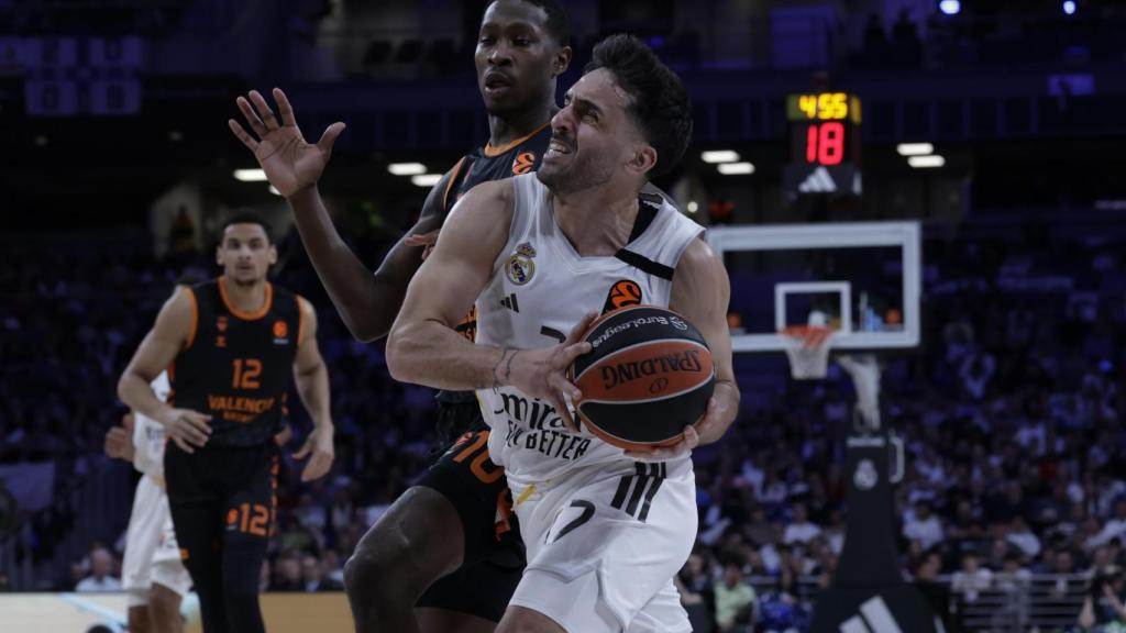 Campazzo, en una acción del partido contra el Valencia Basket.
