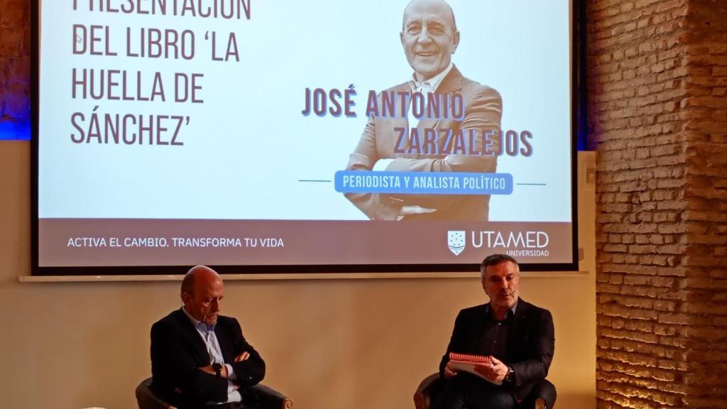Un momento de la charla con José Antonio Zarzalejos en Ágora UTAMED.