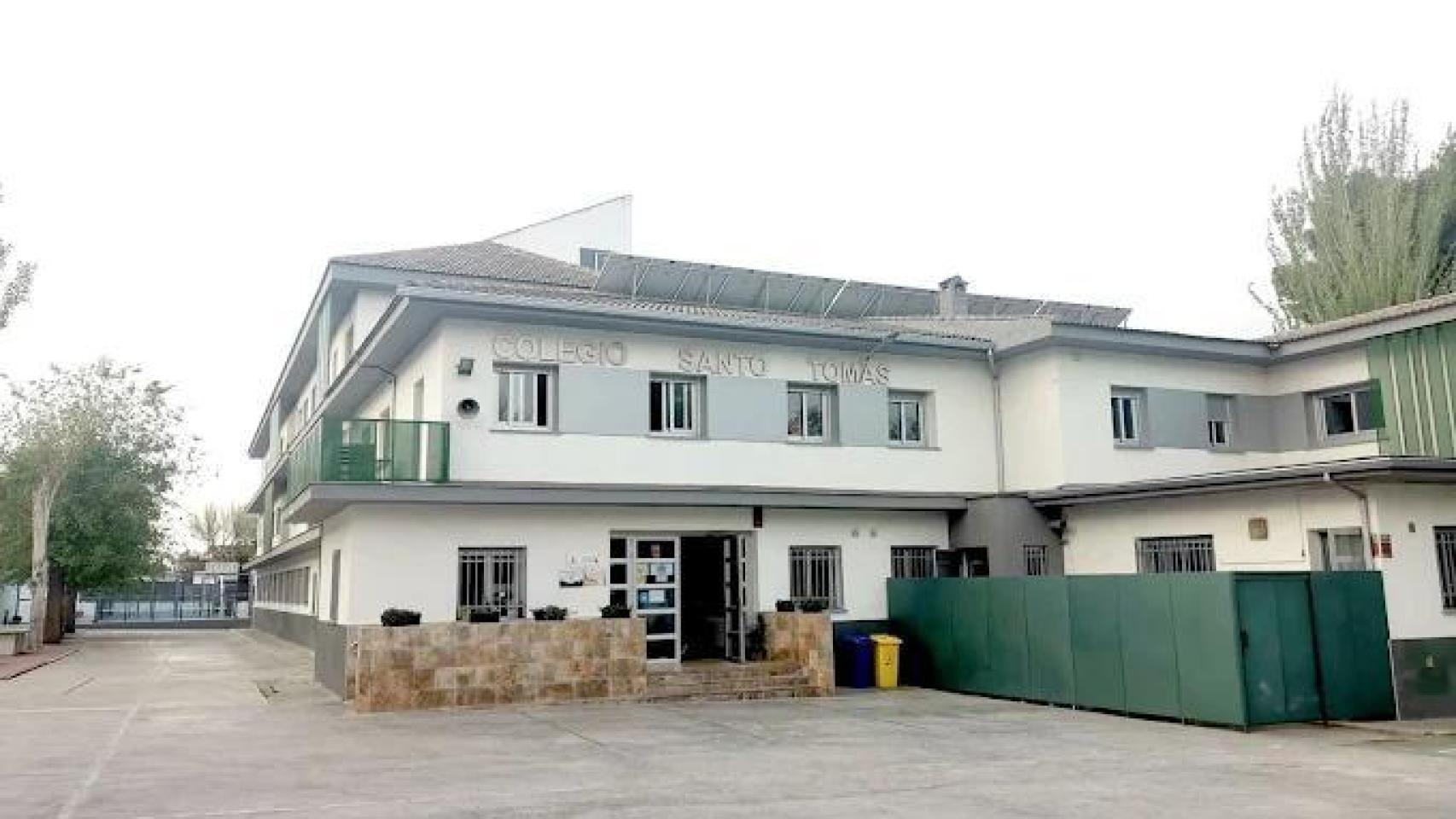 Colegio concertado Santo Tomás ubicado en Ciudad Real.