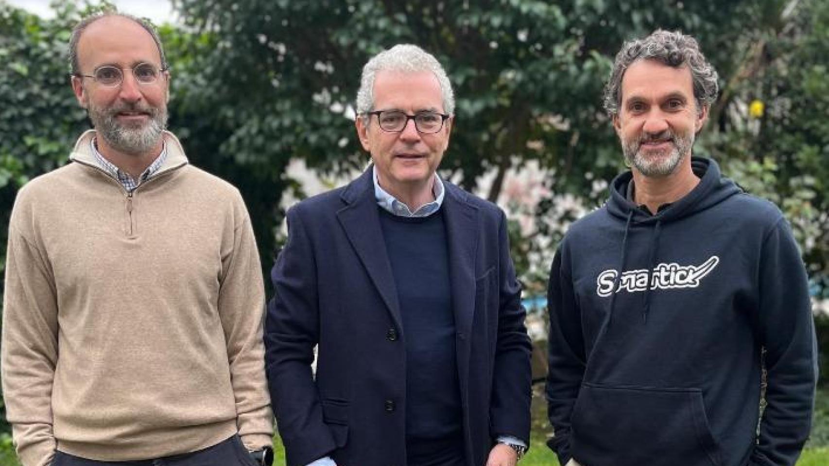 Pablo Isla, en el centro, con Daniel González de Vega y Javier Arroyo, fundadores de Smartick.