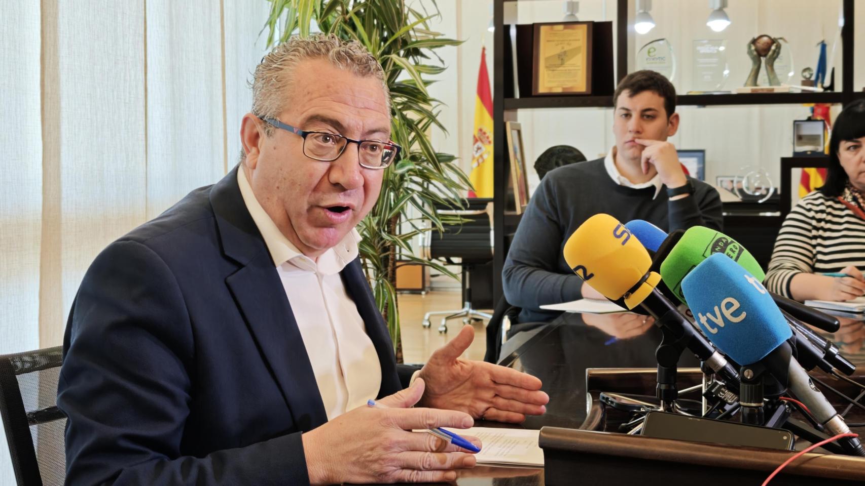 Toni Pérez en la rueda de prensa de este viernes en la que presenta el plan de pagos a la familia Puchades.
